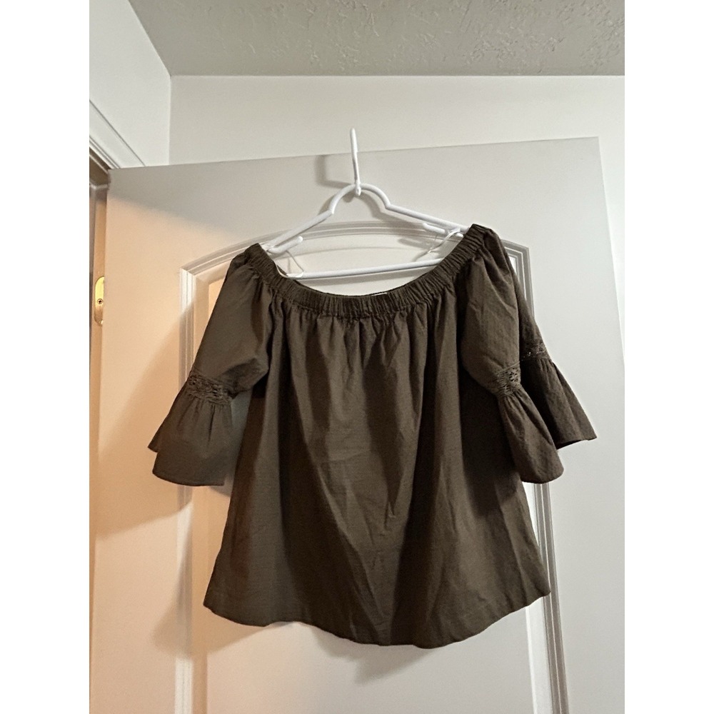 Trina Turk Castro Top Green Off The Shoulder Textured Blouse Small - Picture 1 of 7